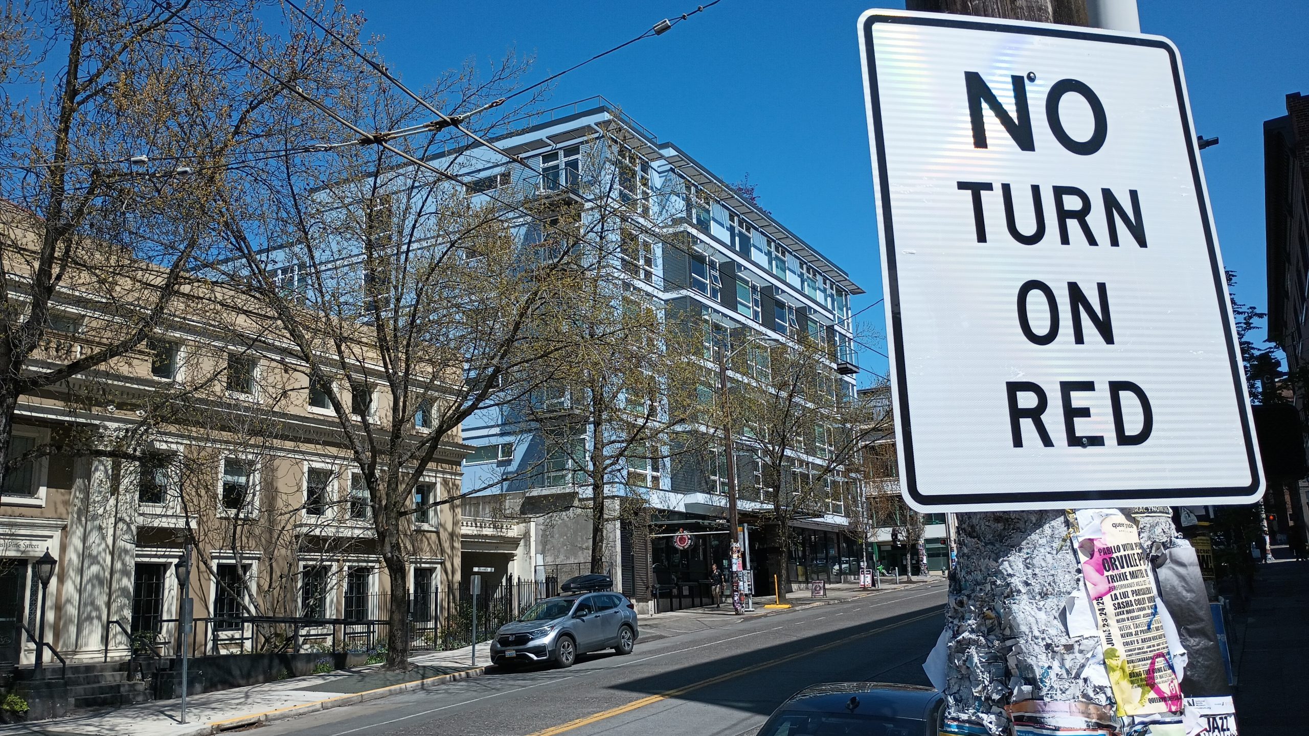 No Right Turn On Red Is Now The Default In Seattle The Urbanist