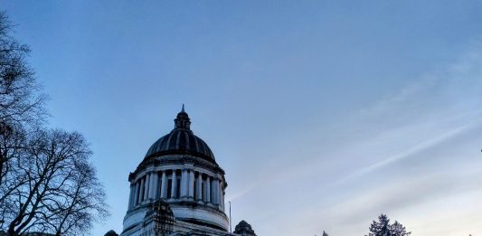 Washington State Capitol dome at dusk